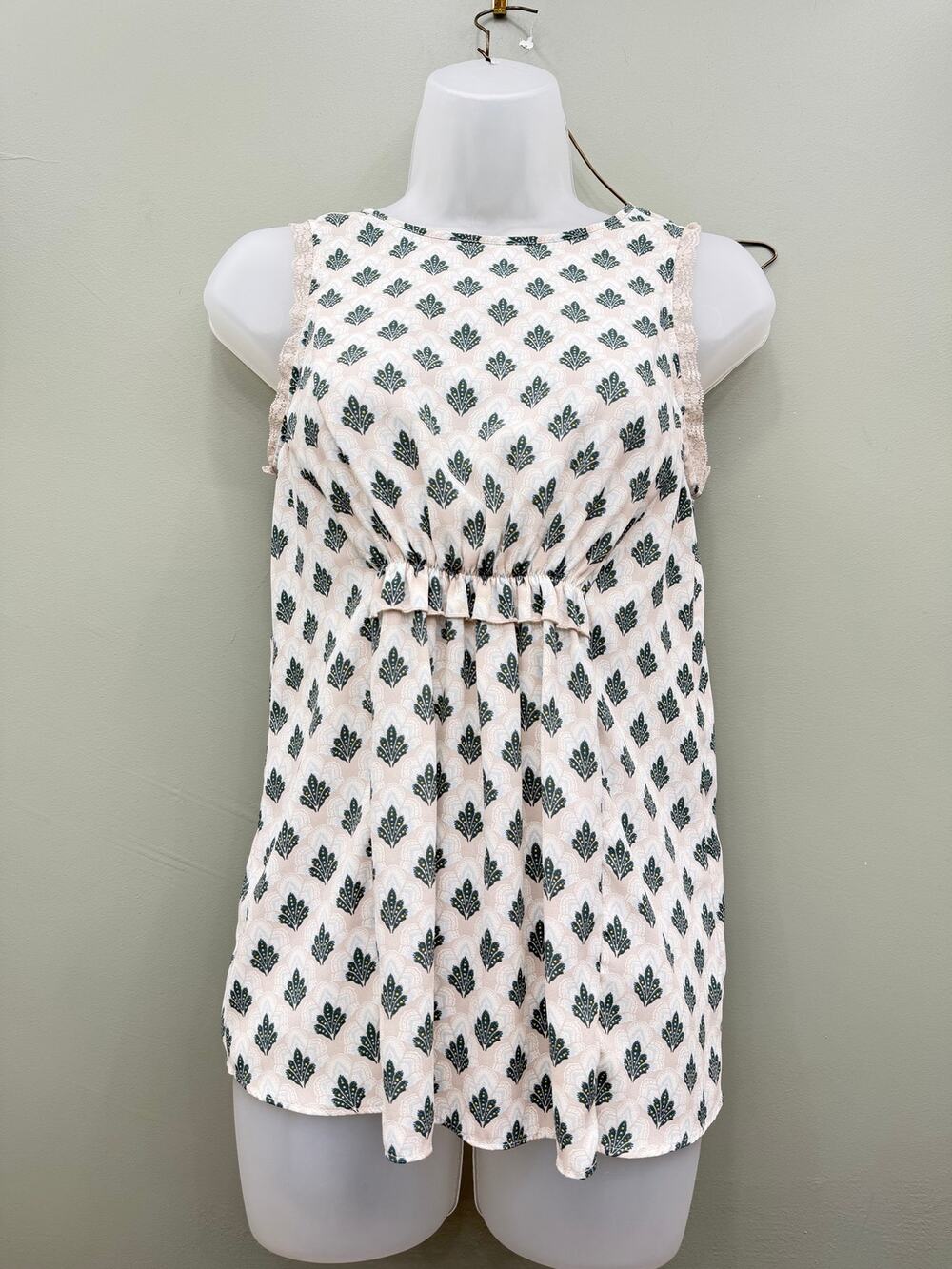 LC Lauren Conrad Blouse XS Floral Lace Trim Sleeveless Boho Cottagecore